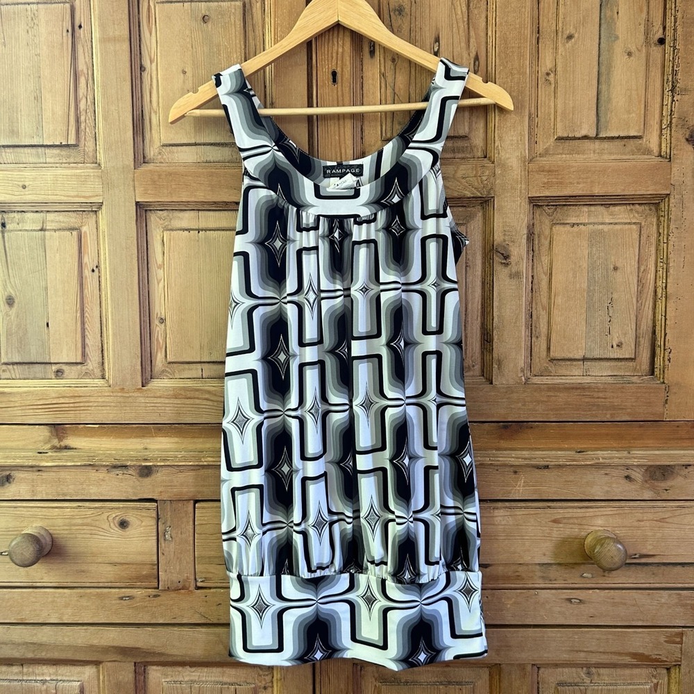 Rampage Size‎ Small Black White Longer Tank Top Blouse Tunic Y2K Going Out Top